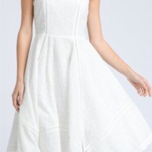 Doe & Rae Size Large Elegant White Sleeveless Dress